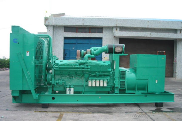 浈江工厂发电机应急发电时如何更准确地检查发电机状态？