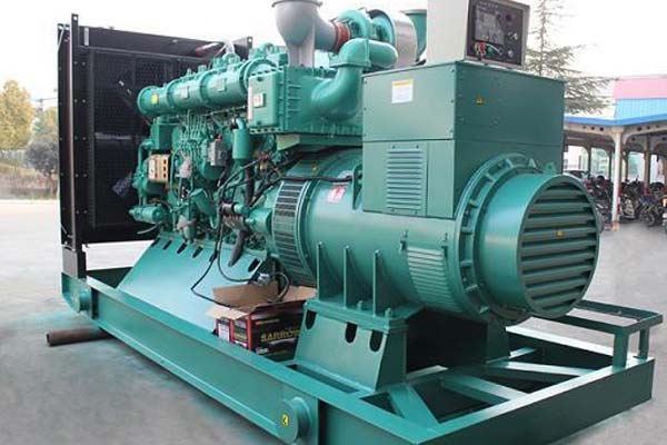 浈江工厂发电机应急发电中如何优化燃油储备管理？