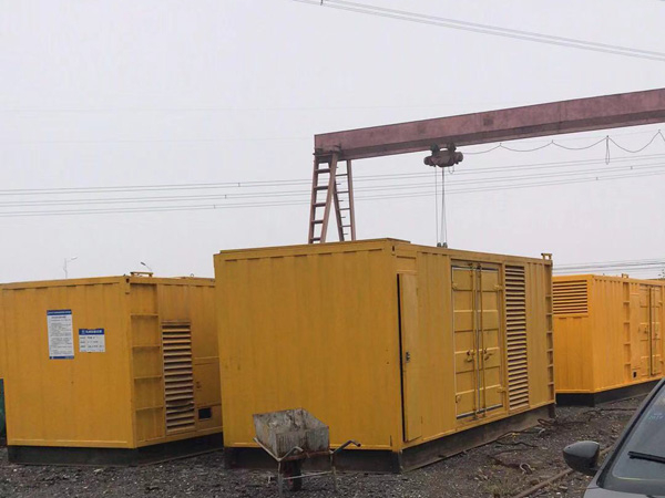 浈江100kw柴油发电机组每小时油耗？